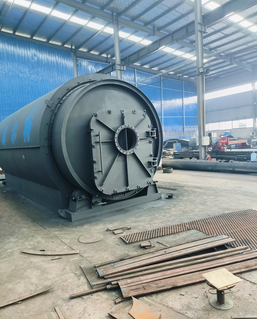 退役風(fēng)電光伏熱解為什么用方形爐門